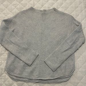 Aritzia Babaton Grey Sweater Size S